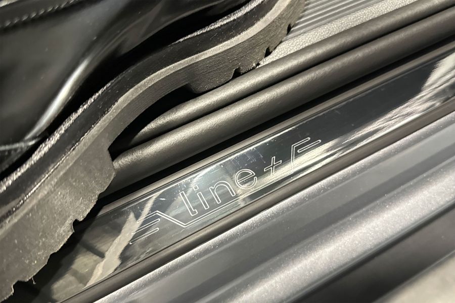 Nuovo Battitacco Auto Cromo con Stampa Laser